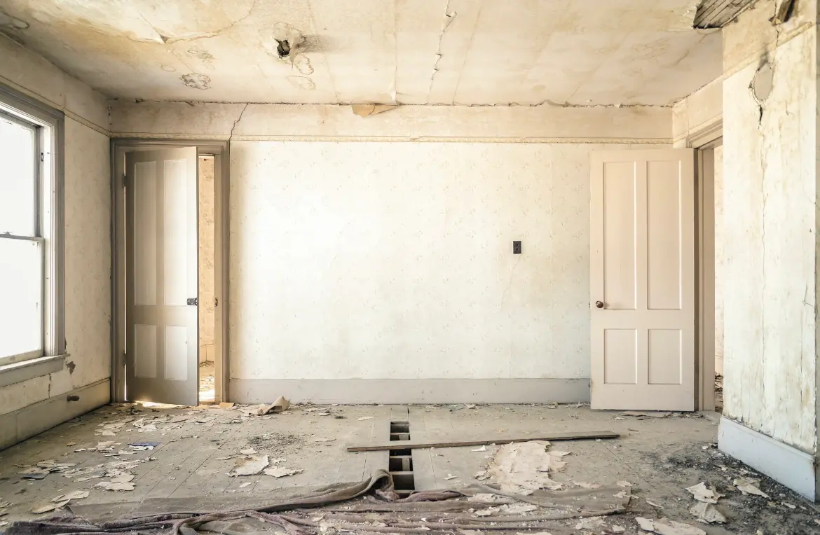 Waste disposal crew managing a cleanout project in Miamisburg